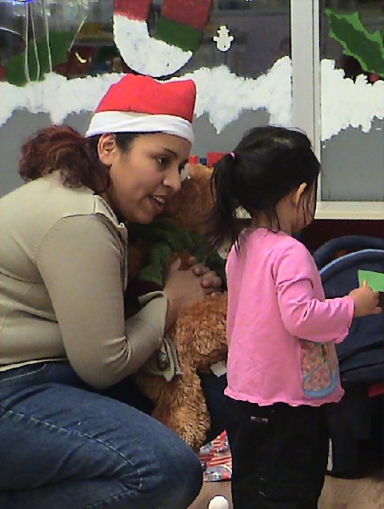 2005-12-16 - CHRISTMAS PARTY AT LILY'S HOUSE 029